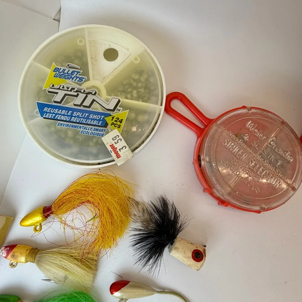 Vintage Fishing Tackle Lot Detty’s Fish Gripper Trilene Line Lures Swivels - Picture 3 of 9